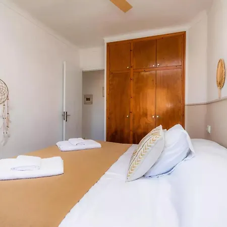 Salas Apartment *